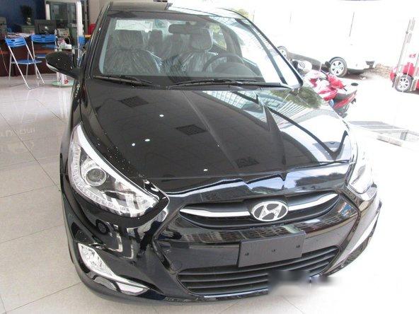 Bán Hyundai Accent 1.4AT đời 2017, xe mới, màu đen