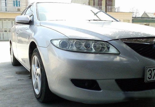 Bán xe cũ Mazda 6 2003, màu bạc còn mới