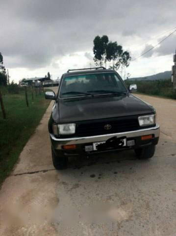 Bán Toyota Land Cruiser đời 1996, màu đen