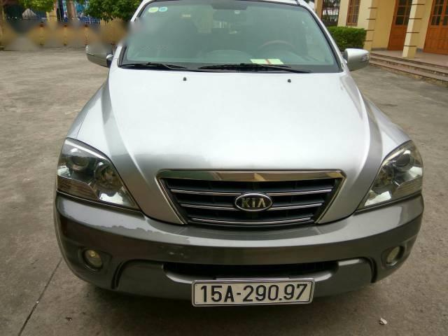 Xe Kia Sorento đời 2006, màu bạc chính chủ