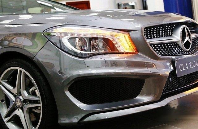 Cần bán Mercedes CLA250 4MATIC đời 2017, nhập khẩu nguyên chiếc