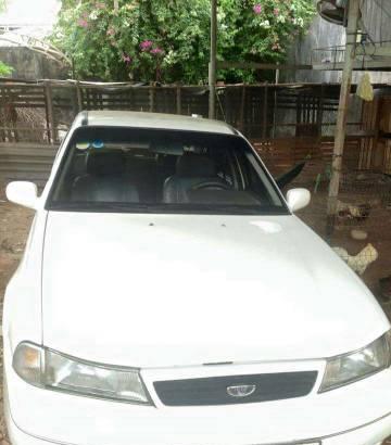 Bán xe Daewoo Espero đời 2000, màu trắng 