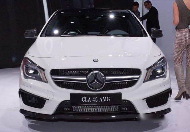 Mercedes Benz Hà Nội cần bán xe Mercedes CLA45 4MATIC đời 2017, màu trắng, xe nhập