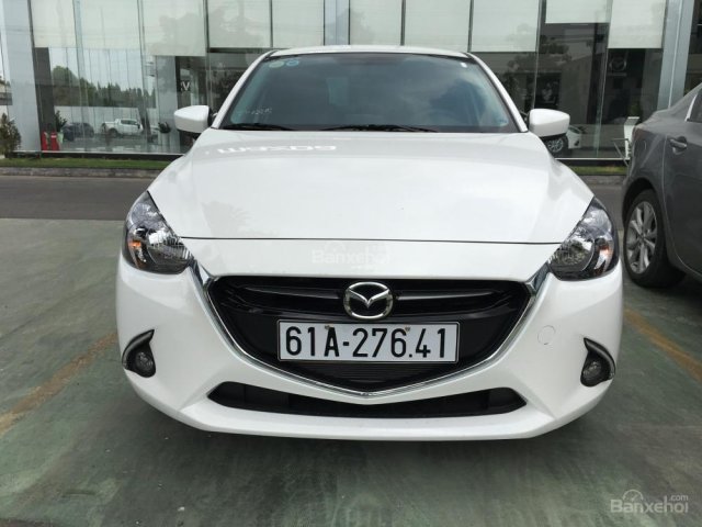 Cần bán xe Mazda 2 1.5L AT đời 2017, màu trắng