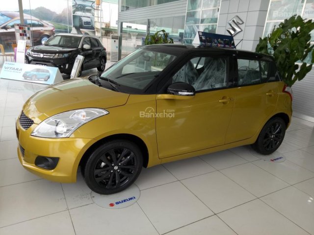 Bán Suzuki Swift 2017, miễn phí đăng kí, đăng kiểm - LH: 0985.547.829