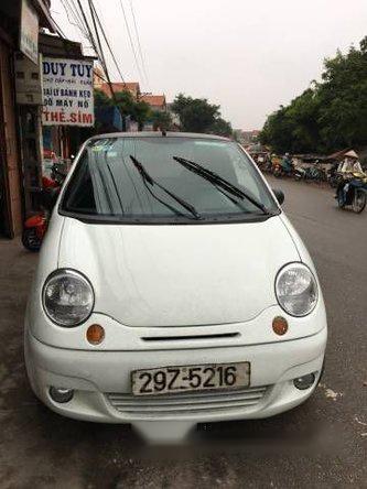 Cần tiền bán Daewoo Matiz MT đời 2007, màu trắng số sàn