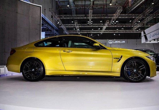 Cần bán BMW M4 đời 2017, màu vàng, nhập khẩu