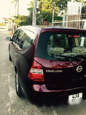 Bán ô tô Nissan Livina đời 2011, màu đỏ còn mới