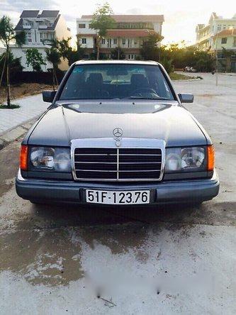 Bán Mercedes E300 đời 2000, giá tốt