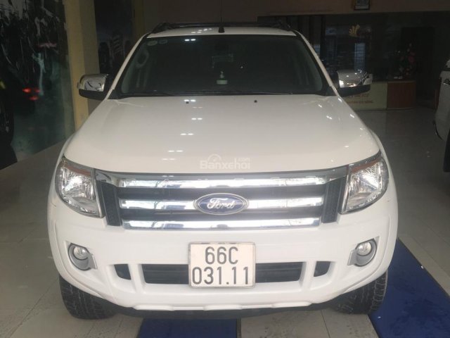 Bán xe Ford Ranger đời 2014, 2 cầu, số sàn, xe đẹp như mới