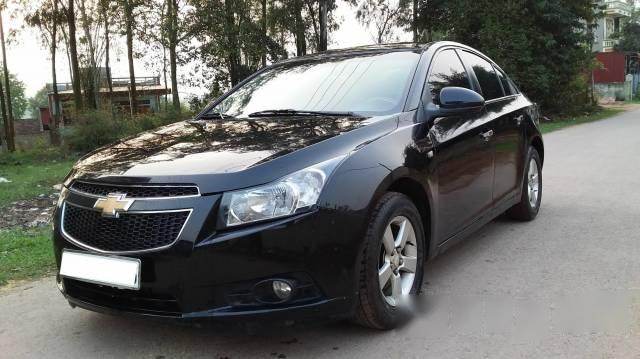 Cần bán gấp Chevrolet Cruze đời 2010, màu đen xe gia đình, giá chỉ 355 triệu