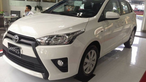 Bán Toyota Yaris 1.5 AT 2017, màu trắng