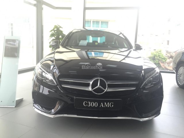 Bán ô tô Mercedes C300 AMG năm 2017, màu đen