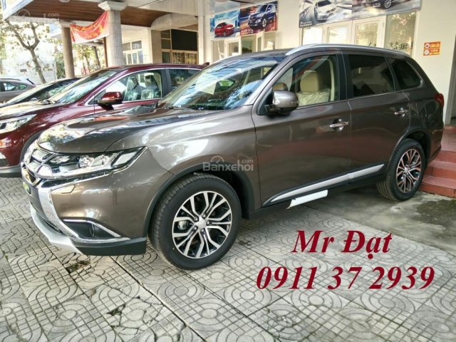 Bán Mitsubishi Outlander 2017 tại Quảng Bình, xe nhập Nhật Bản, đủ màu. Liên hệ ngay 0911.37.2939