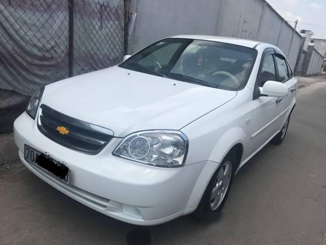 Bán xe cũ Chevrolet Lacetti EX đời 2012, màu trắng số sàn, 290 triệu