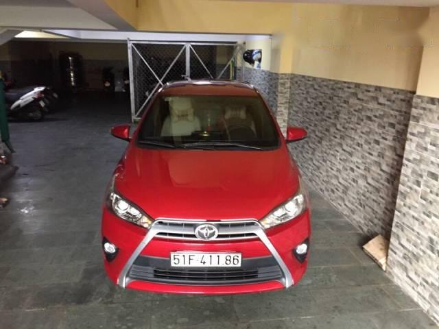 Cần bán xe Toyota Yaris năm 2016, màu đỏ xe gia đình, 650 triệu