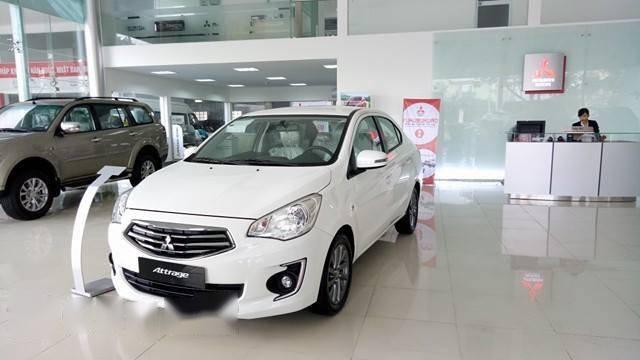 Cần bán xe Mitsubishi Attrage đời 2017, màu trắng, nhập khẩu chính hãng