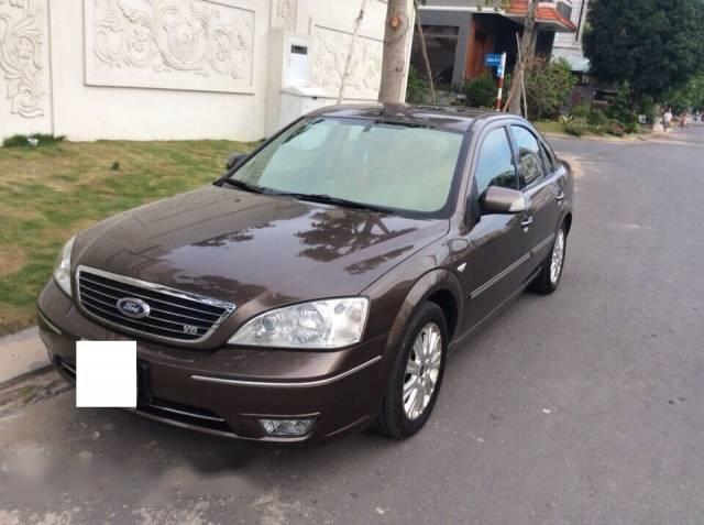 Cần bán xe Ford Mondeo 2.5 đời 2004, màu nâu số tự động