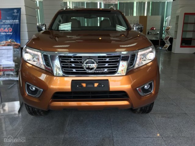 Bán Nissan Navara (VL) 2.5AT 4x4 đời 2017 màu cam, nhập khẩu nguyên chiếc giá rẻ nhất Hà Nội. Liên hệ ngay 0971.52.7788