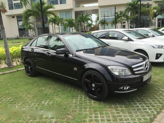 Bán ô tô Mercedes C200 CGI đời 2010, màu đen, giá 650tr