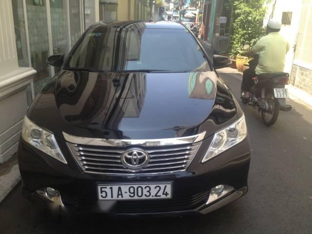 Cần bán xe cũ Toyota Camry đời 2014, màu đen