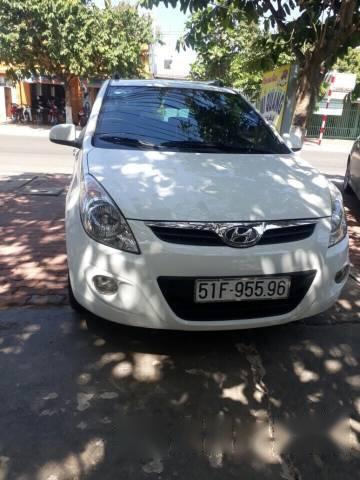 Cần bán lại xe Hyundai i20 năm 2010, màu trắng