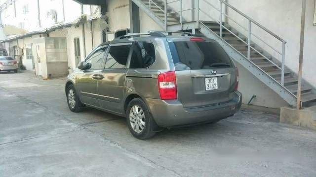 Bán Kia Carnival năm 2010, màu xám