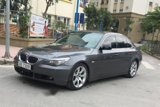 Cần bán xe BMW 5 Series 545i năm 2004, màu xám chính chủ, giá tốt