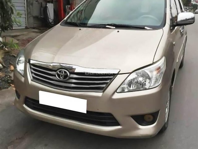 Bán xe Toyota Innova G đời 2013, màu vàng số tự động