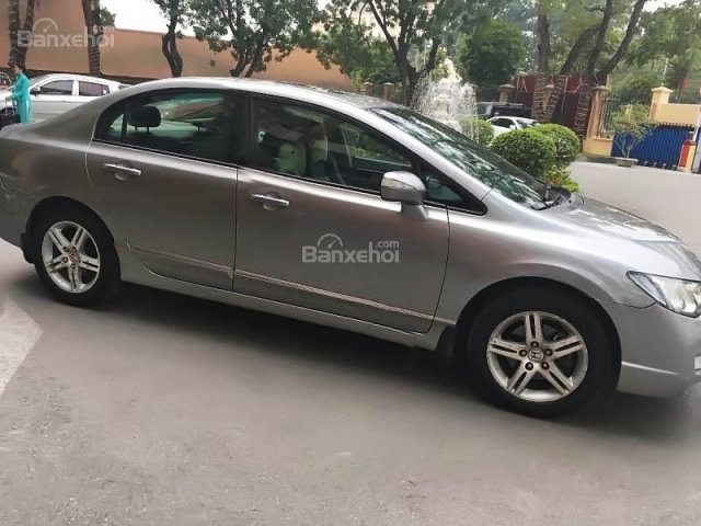 Chính chủ cần bán lại xe Honda Civic đời 2007, giá chỉ 375 triệu