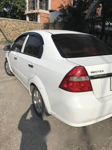 Bán Daewoo Gentra 2009, màu trắng giá cạnh tranh