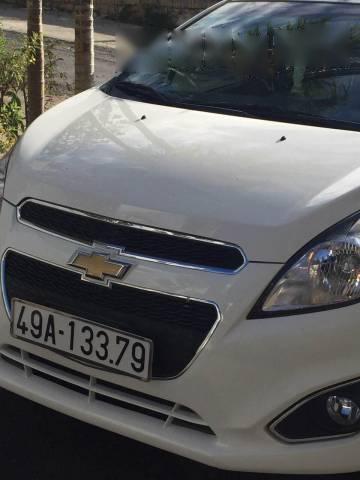 Bán Chevrolet Spark đời 2015, màu trắng chính chủ, giá 345tr