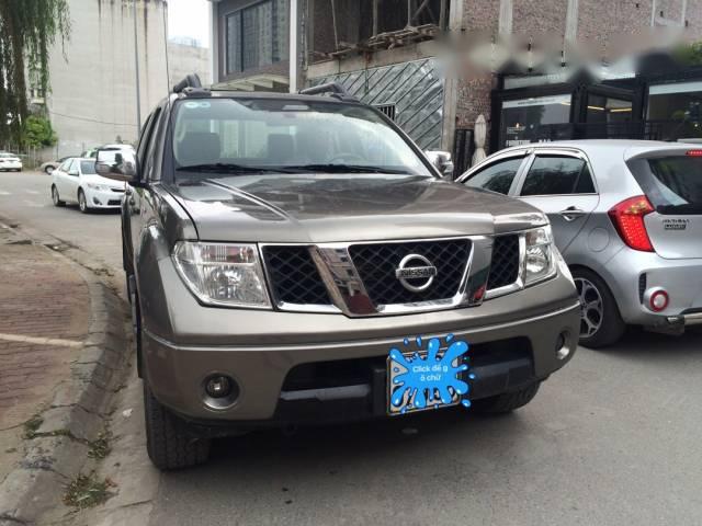 Bán Nissan Navara XE 2013, màu xám số tự động