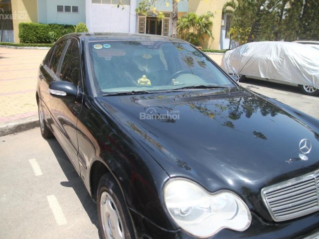 Bán Mercedes C200 sản xuất 2002, màu đen, nhập khẩu