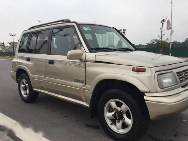 Gia đình muốn bán lại chiếc xe Suzuki Vitara số sàn 2 cầu 2005