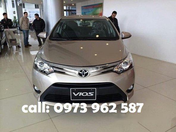 Toyota Quảng Ninh bán xe Toyota Vios 2017, màu vàng