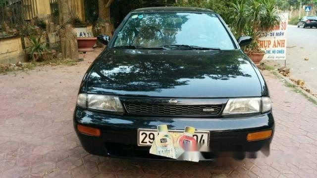 Cần bán xe Nissan Bluebird đời 1993, màu đen chính chủ