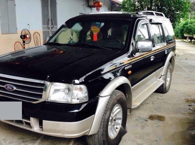 Cần bán xe Ford Everest 2005 số sàn, một cầu, mầu đen, chính chủ