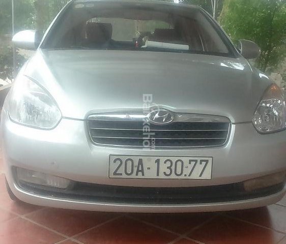 Bán Hyundai Accent 2009, màu bạc, nhập khẩu