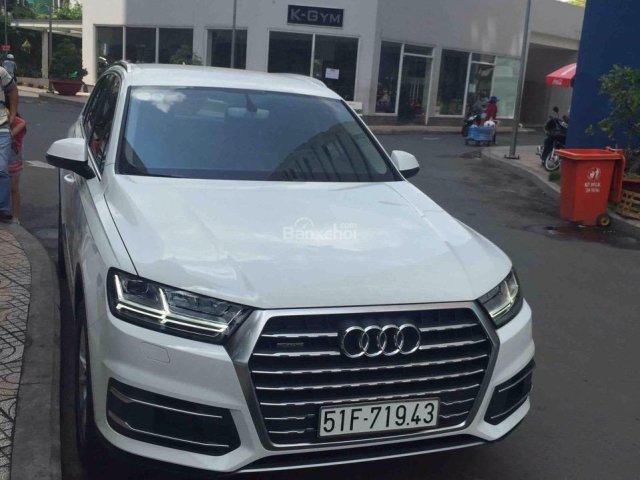  Bán xe Audi Q7, máy 2.0 TFSI 2016, màu trắng