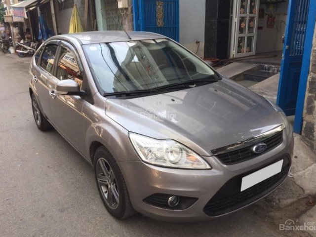 Bán xe Ford Focus Hatchback đời 2012, màu xám (ghi)