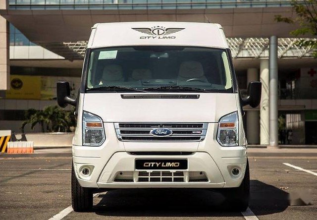 Ford Bình Triệu bán xe Ford Transit đời 2017, màu trắng