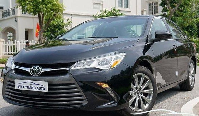 Cần bán gấp Toyota Camry 3.5l XLE đời 2016, màu đen, nhập khẩu