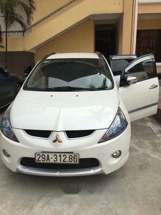 Bán ô tô Mitsubishi Grandis đời 2011, màu trắng số tự động