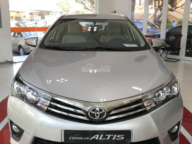 Bán Toyota Corolla Altis 1.8G (CVT) đời 2018, trả trước 180 nhận xe ngay, lãi suất cố định, khuyến mãi khủng