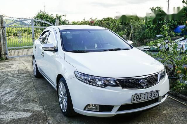 Bán Kia Forte đời 2013, màu trắng, nhập khẩu