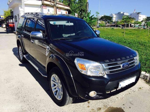 Bán Ford Everest model 2014 đời 2013, màu đen