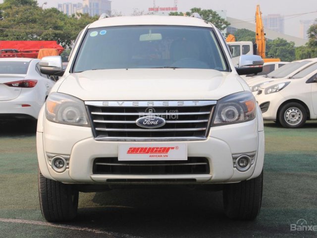 Cần bán Ford Everest 2.5AT đời 2012, màu trắng, 649 triệu