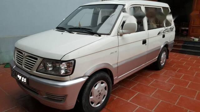 Cần bán xe Mitsubishi Jolie năm 2002, màu trắng xe gia đình, giá tốt