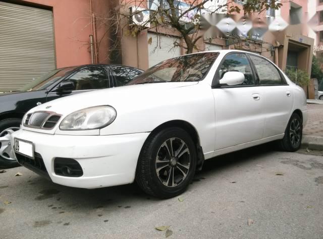 Cần bán Daewoo Lanos năm 2001, màu trắng